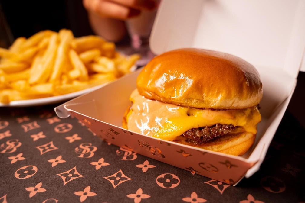 Gaslamplighter Karaoke Cocktail Bar by null