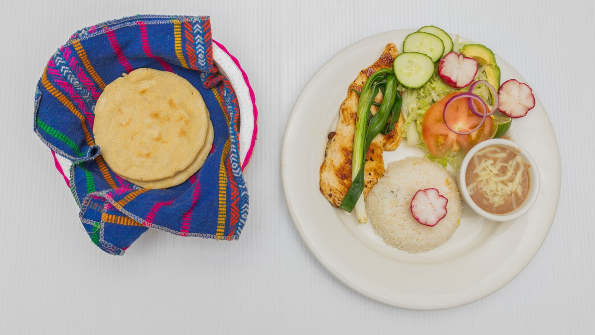 Tita's Kitchen by null