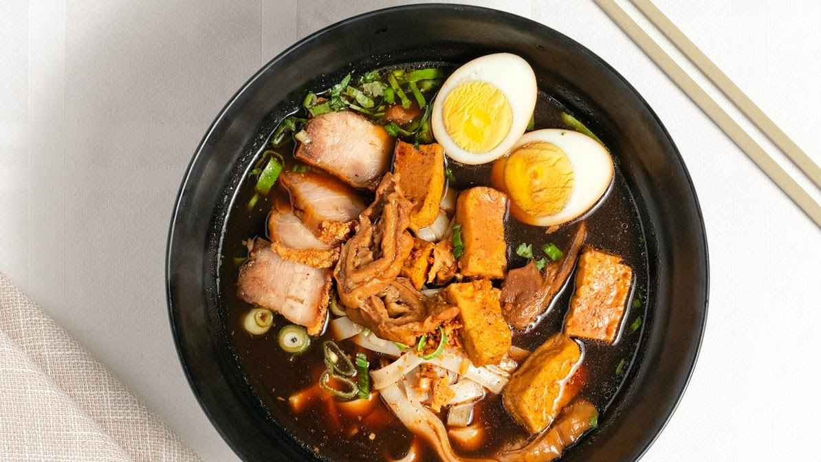 Thai Noodle ก๋วยเตี๋ยวไทย(Guay Tiew Thai) by null