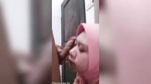 Ngemut kontol majikan baru jpg x Ngemut kontol majikan baru
