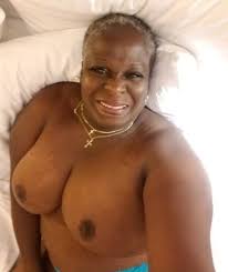 Sexy ebony granny twerks her big ass jpg x Sexy black granny