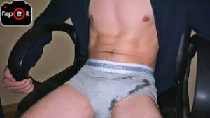 Macho sem cueca jpg x Sem cueca