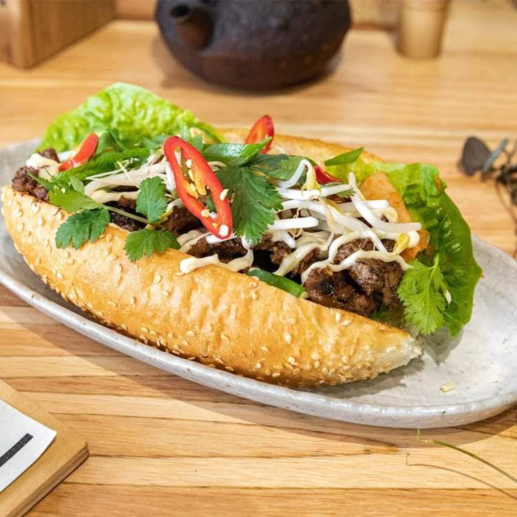 Banh Mi Hoa Phat by null