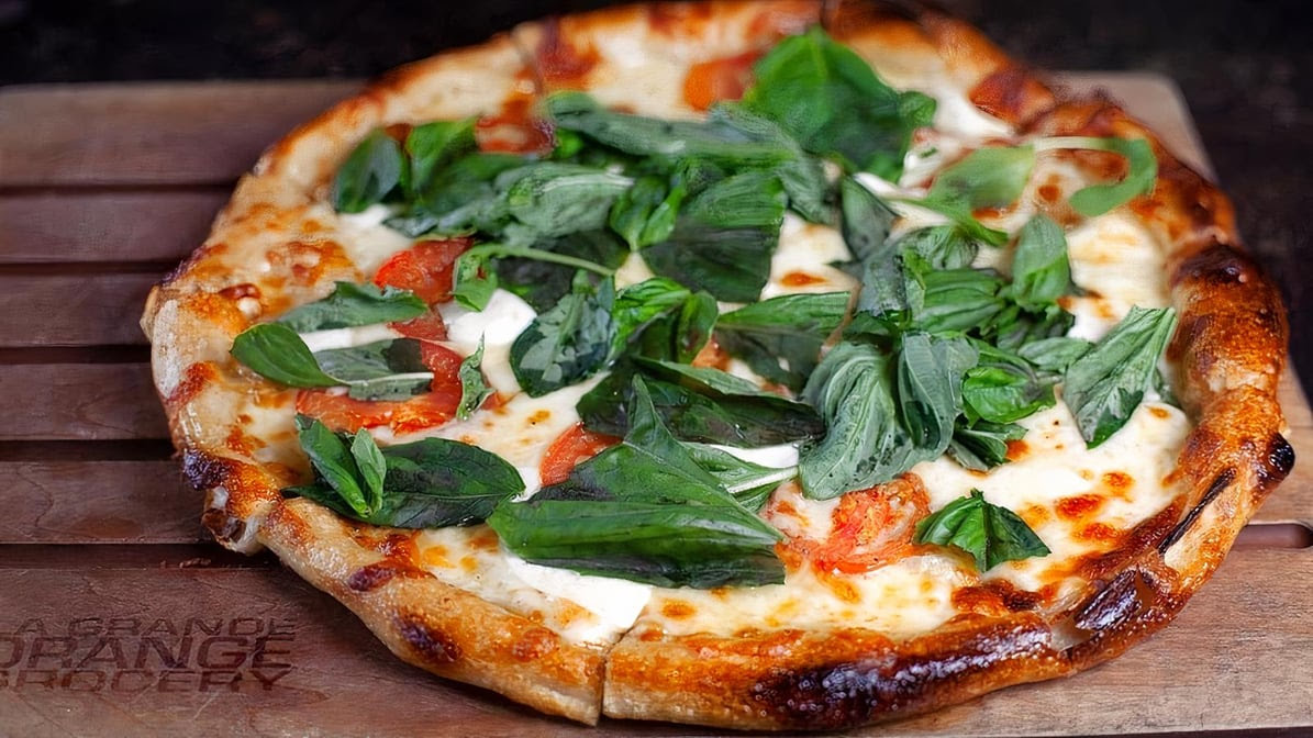 La Grande Orange Grocery & Pizzeria by null