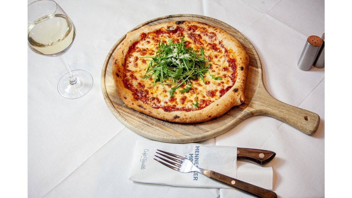 Cafe Vivaldi by null