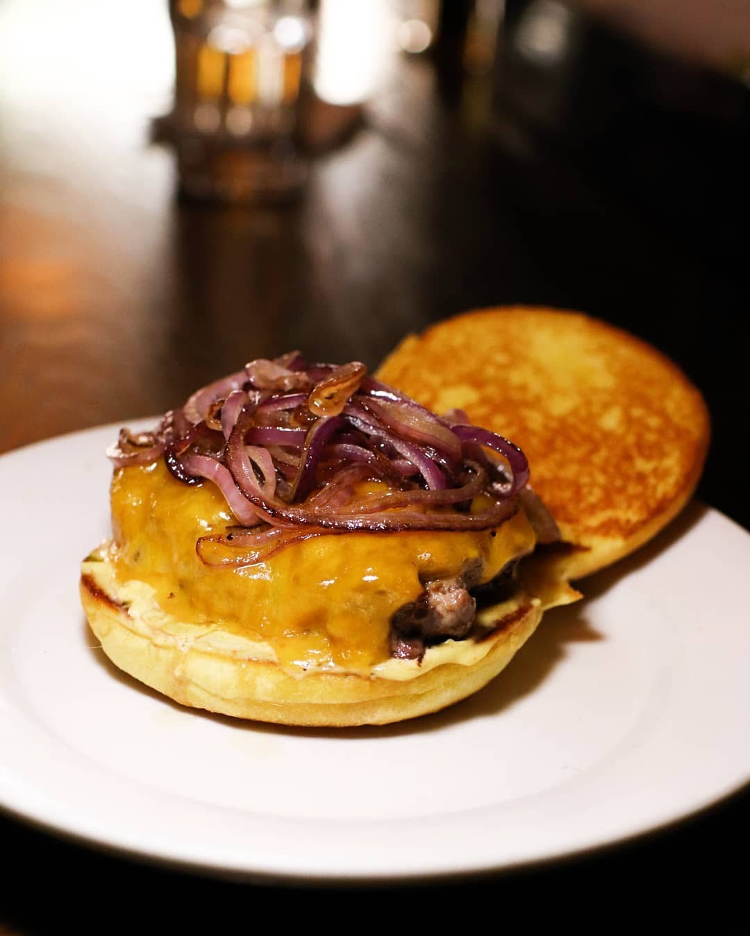 two8two Bar & Burger by null