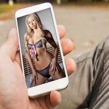 More women access pornography on mobile jpg x Mobile phone