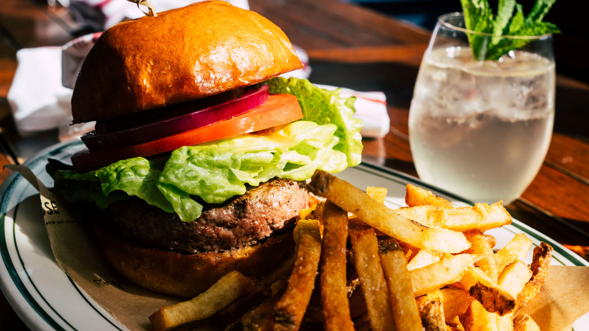 The Penrose Bar by null