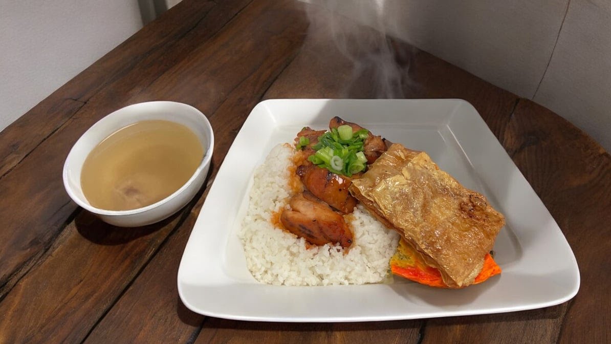 Com Tam Thuan Kieu by null