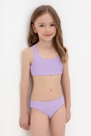 девочки в плавках