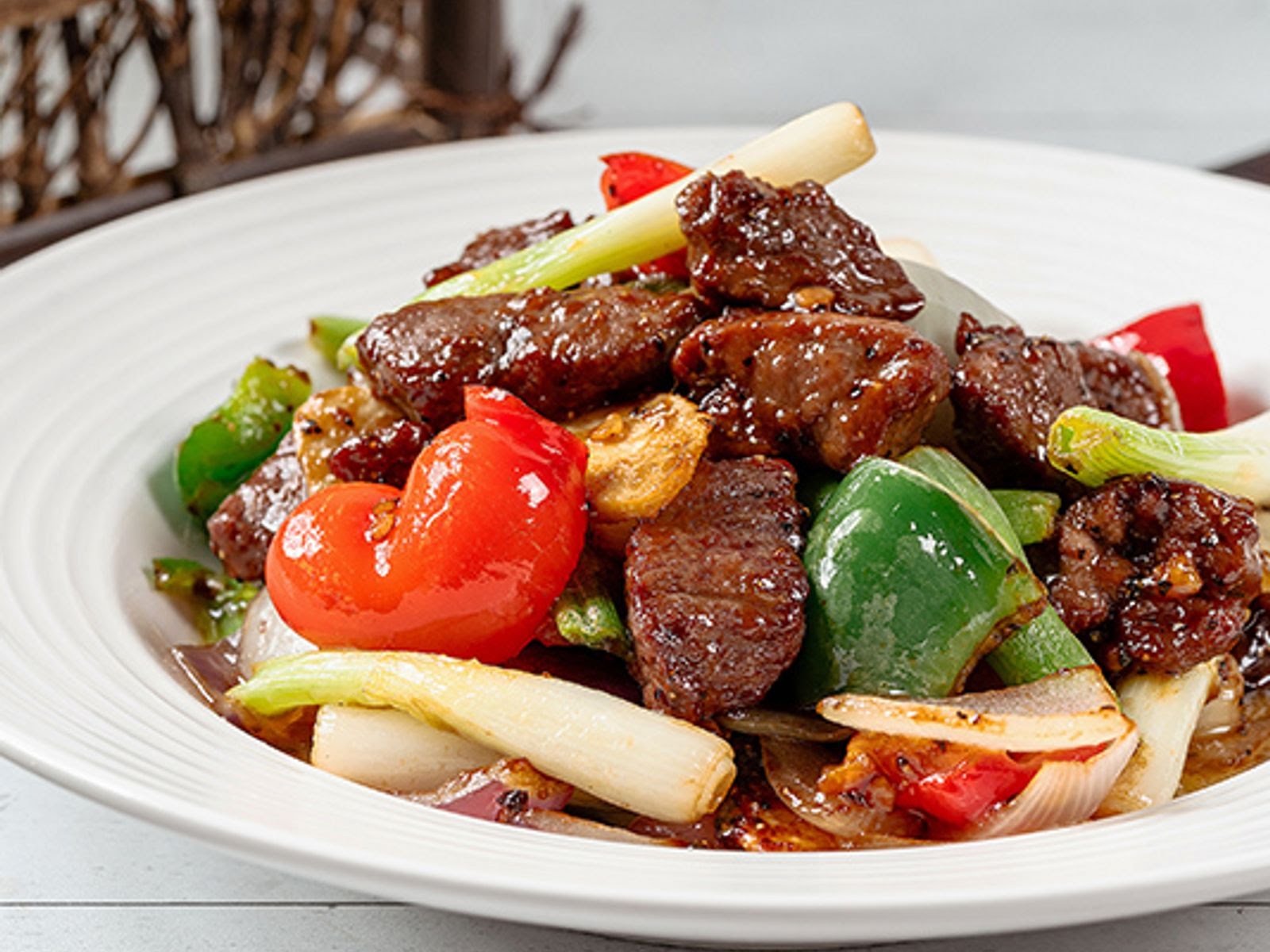 Hon’s Wun-Tun House 洪記面家 by null