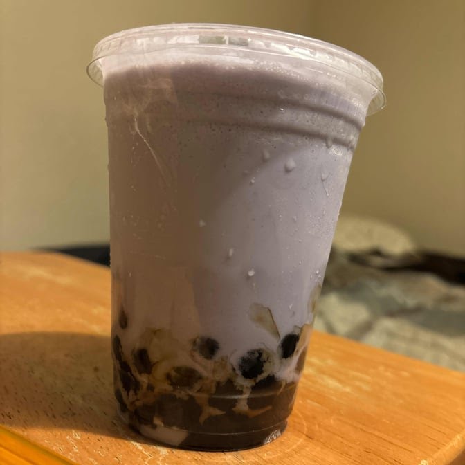 Ravin's Donuts & Ice Cream by null