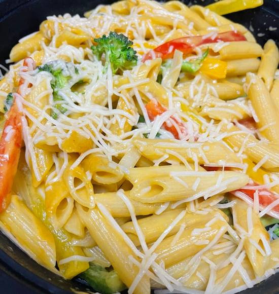 11Hauz Authentic Jamaican Food by null