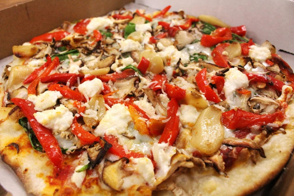 Martolli's Hand Tossed Pizza by null