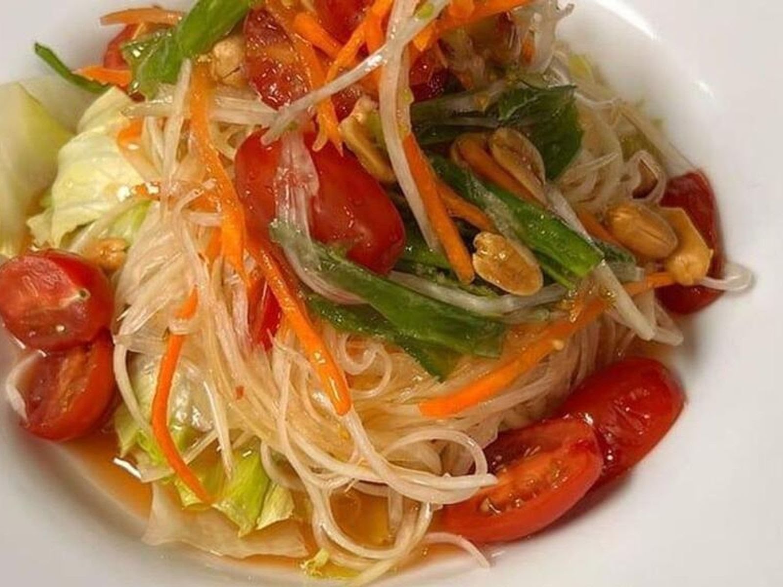 Thaijindesu Thai and Sushi Bar by null