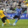 サッカー日本代表・三笘薫の活躍に世界も”揺れた”途中出場からの２ ...