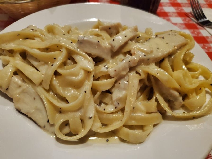 Vince's Italian Restaurant & Pizzeria by null