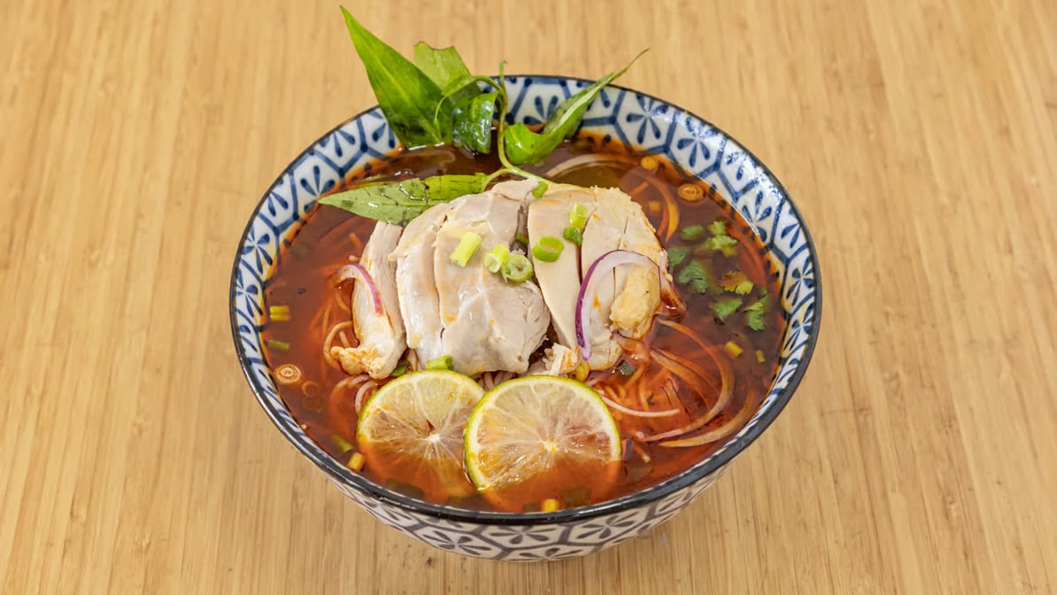 OH MAI VIETNAMESE KITCHEN DOWNTOWN by null