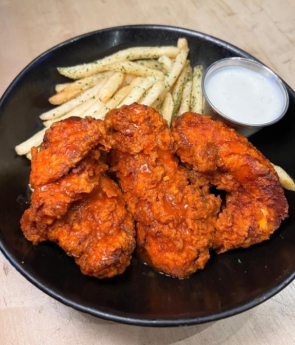 SkinnyFATS @ HallPass by null