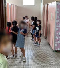 女子小学生厕所|小さすぎるトイレに困る小学生、気まずくて我慢する女子も 広島県庄原市（中国新聞デジタル） - Yahoo!ニュース