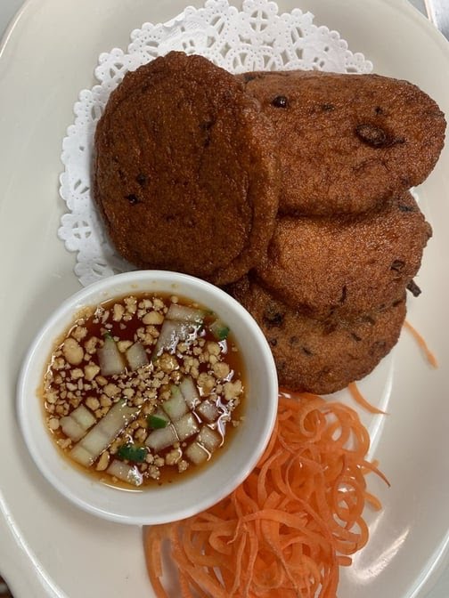 Khao Hom Thai & Sushi by null