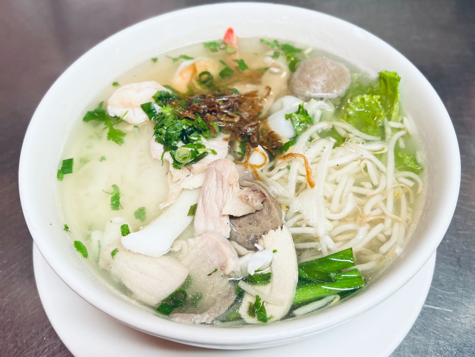 Binh Minh Quan by null