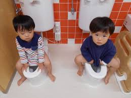  子供　おしっこ|Amazon.co.jp: 【男の子用】Cocokids子供 用トイレ/【男の子用】ココキッズ簡易携帯トイレ/渋滞時・非常時・アウトドア・災害などどこでもいつでも困らない携帯トイレ/携帯らくらく使用超簡単/おしっこ用【男の子用】  480ml : DIY・工具・ガーデン