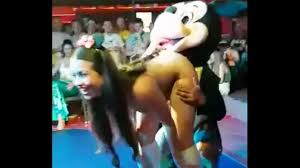 Eqglhgaaawavb ired jpg x Mickey mouse