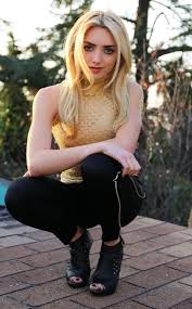 Carnivore porn peyton list posing in front jpg x Peyton list