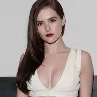 Zoey deutch sexy in vampire academy on scandalplanet com kissing porn celeb matrix xhamster jpg x Zoey deutch sex