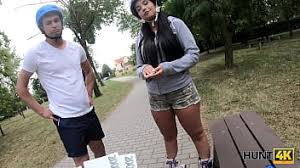 Wju wbeaf ggaaawavb jpg x Czech couple money