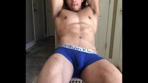 Jeune debutant rebondi sur la bite chaude de maromba jpg x Novinho gostoso