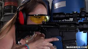 Hi tzbegndhgaaaa uobg clz jpg x Shooting guns
