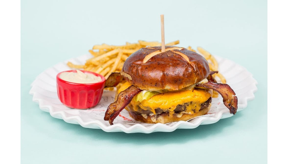 Simmzy's Restaurant Manhattan Beach by null