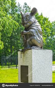 sibirien mouse|The Monument to the laboratory mouse is a sculpture in Novosibirsk'  Akademgorodok, Siberia. It is located in a park in front of the Institute  of Cytology and Genetics of the Russian Academy