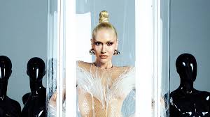 Gwen stefani says shes obsessed with blake shelton and their first year of marriage jpg x Gwen stefani