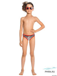 девочки в плавках
