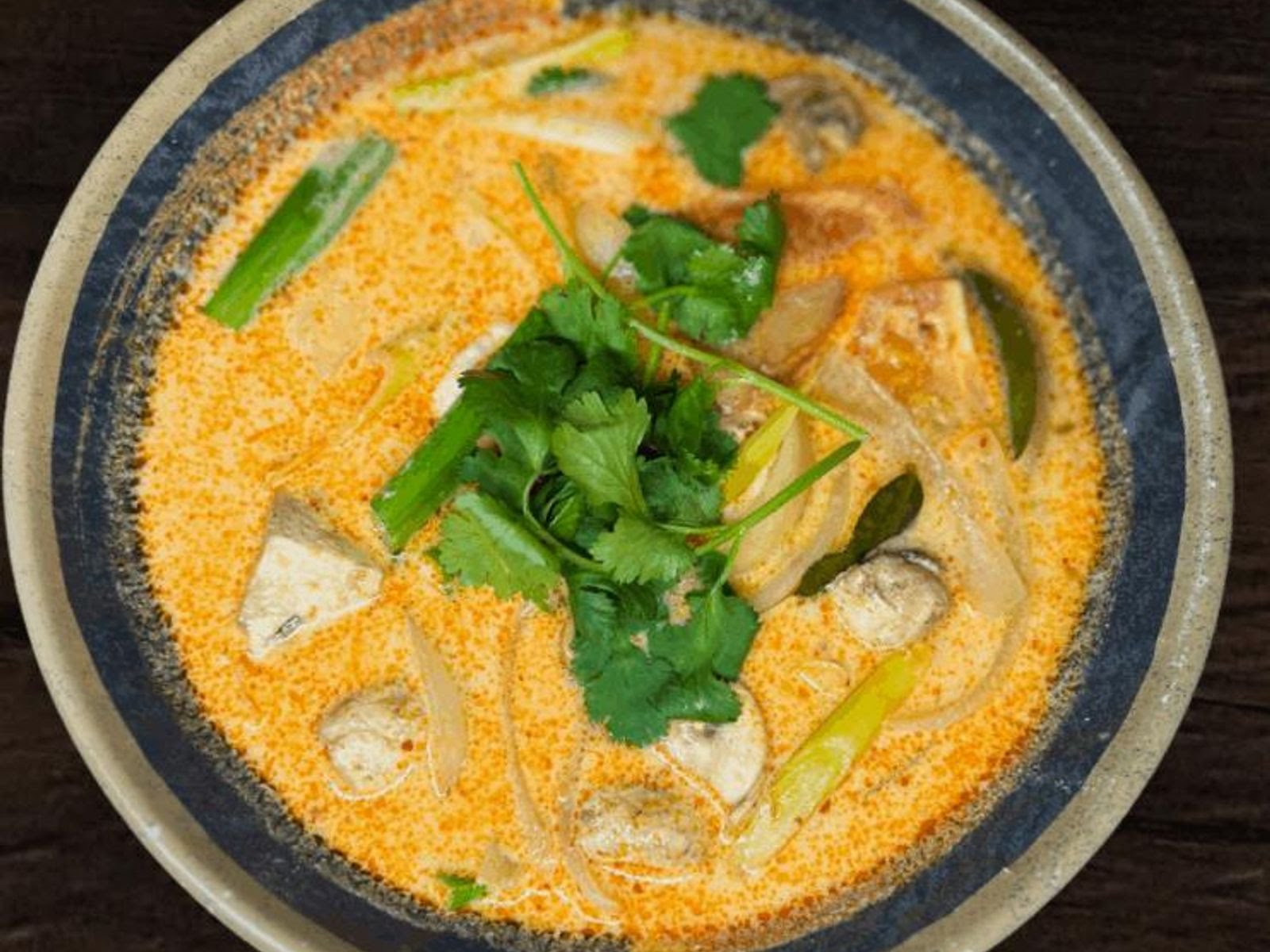 Makin Thai & Sushi by null