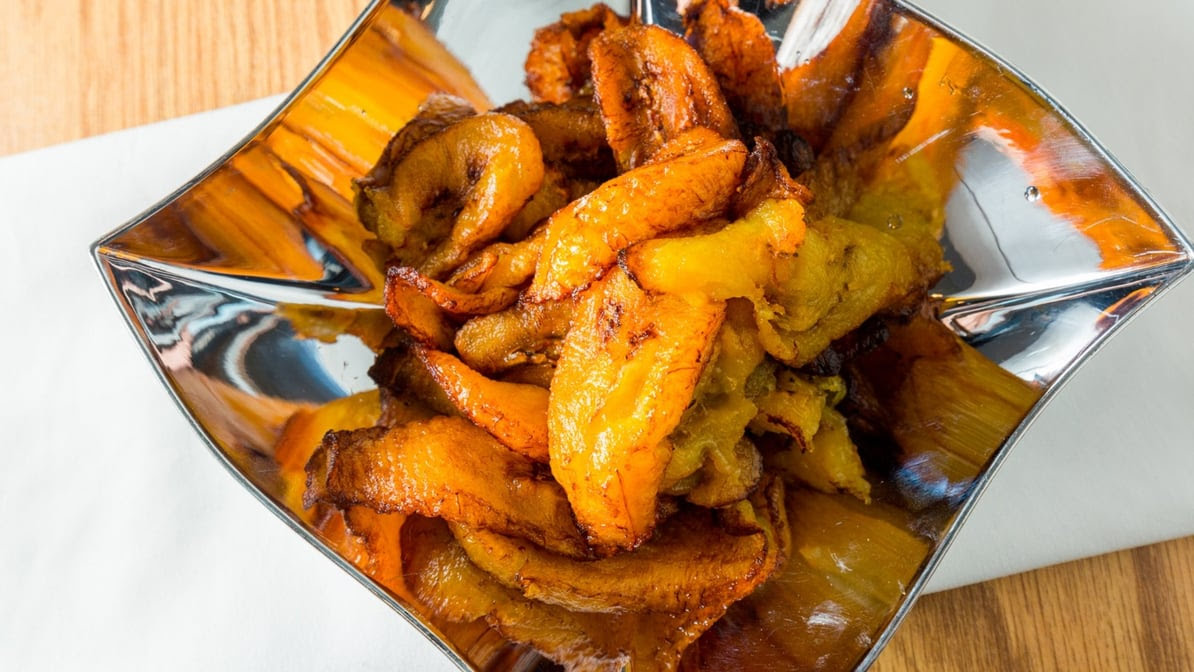 SHANAS CARIBBEAN CAFE by null