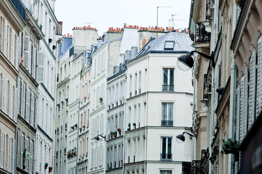 Quartier Pigalle by Google