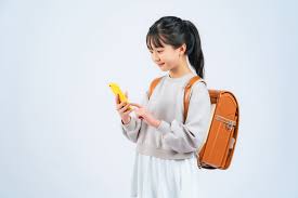   女子小学生 薄着|悲報】小学2年生 学校用のアウターをお買物！顔面強打で負傷した【購入品紹介】 - YouTube