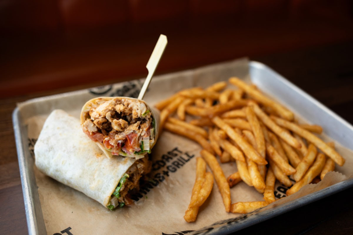 East Coast Wings + Grill by null