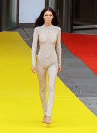 Pnnlrwqrc whats the name of this porn actor jpg x Bella hadid