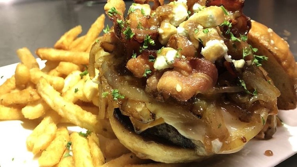 The District Sports Bar by null