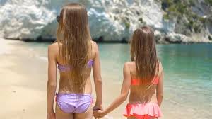 девочки малолетки|Красивое положение малолетки девушки Стоковое Изображение - изображение  насчитывающей довольно, смотреть: 110271035