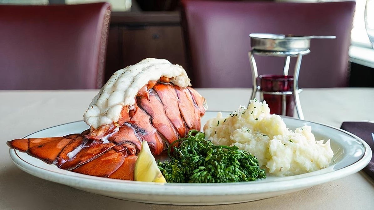Daniel's Broiler by null
