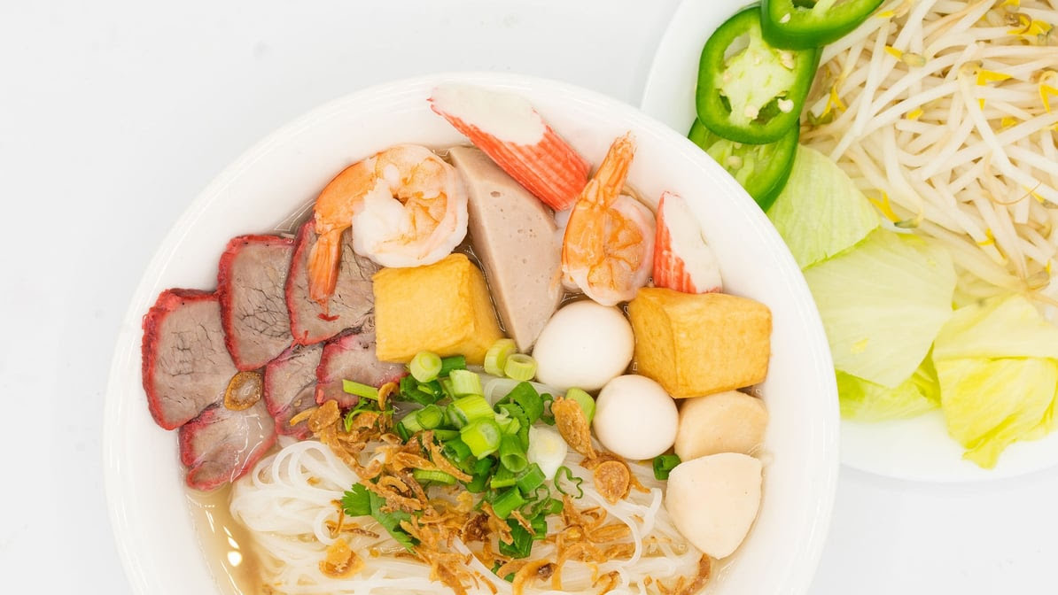 Miss Saigon Restaurant by null