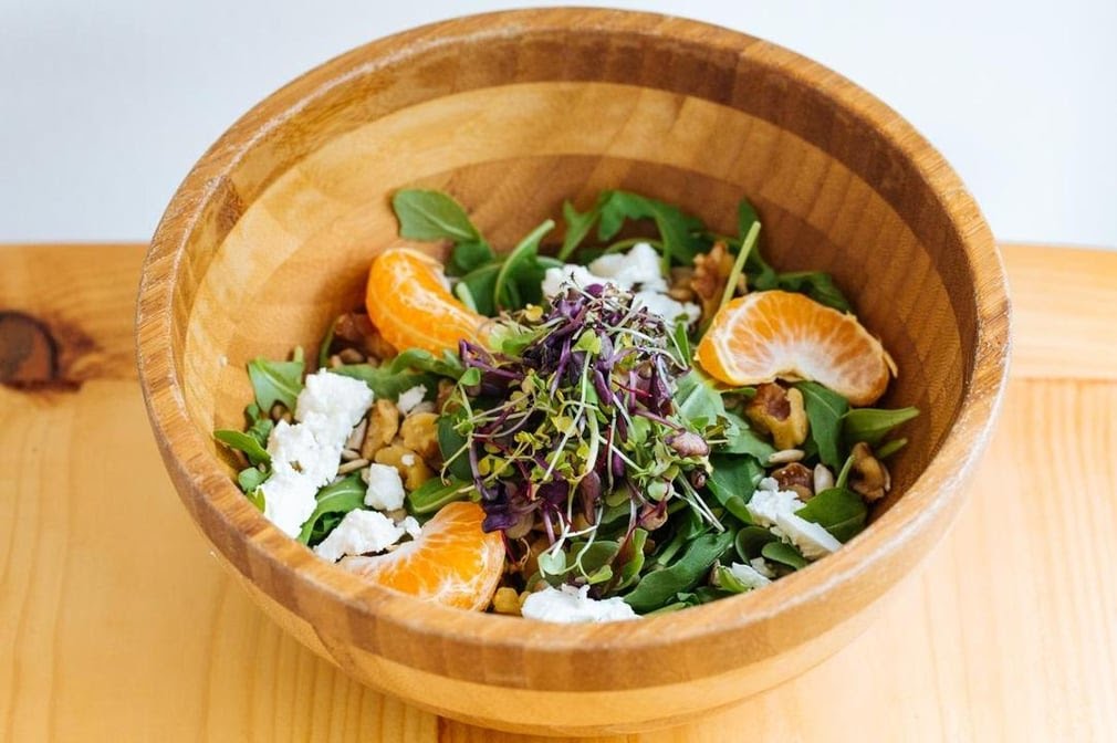 m2o Burgers & Salads by null