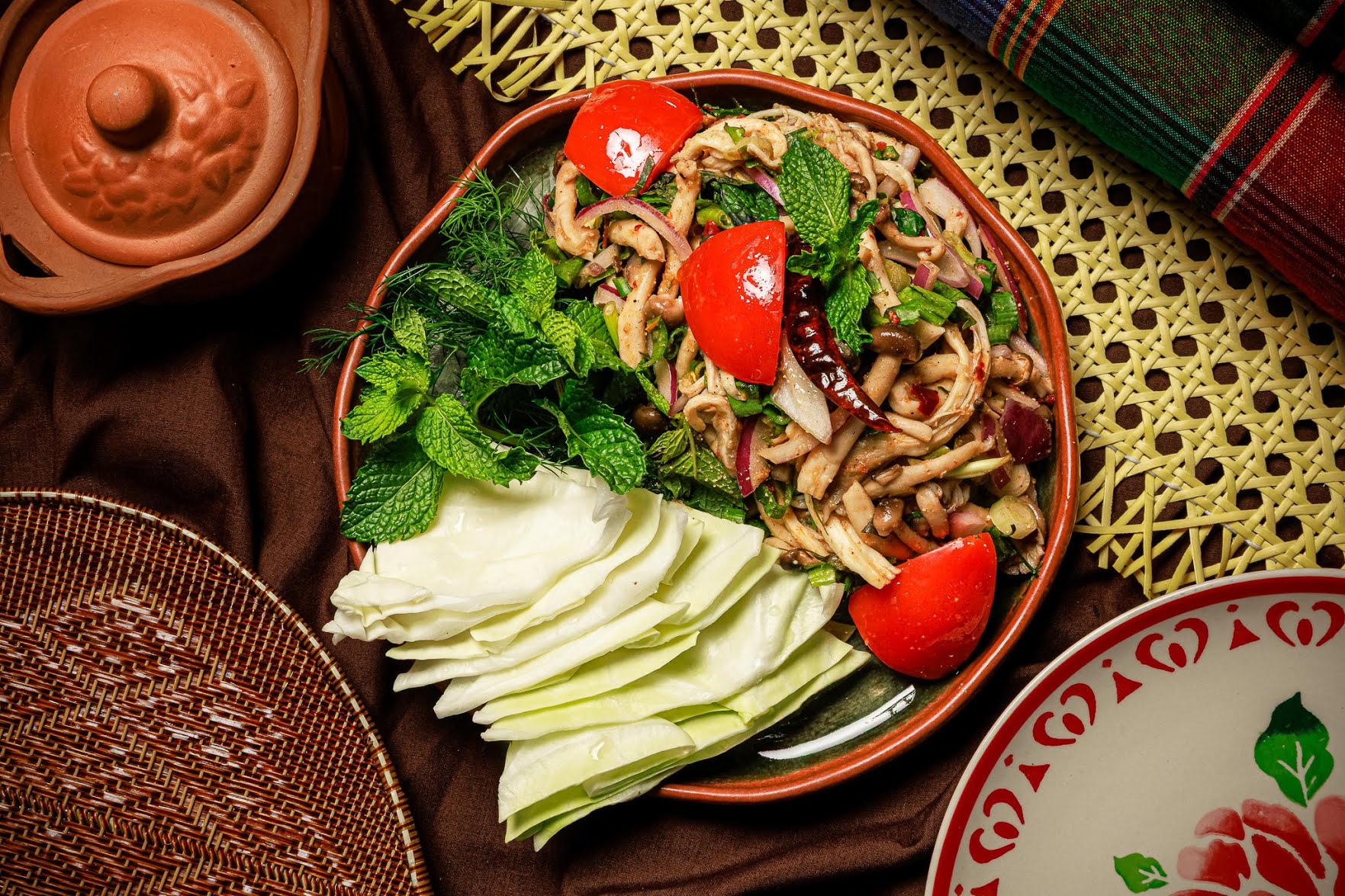 Isarn Thai Soul Kitchen by null