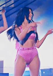 Dua lipa donatella co designed versace high summer la vacanza collection cannes runway show jpg x Dua lipa sexy